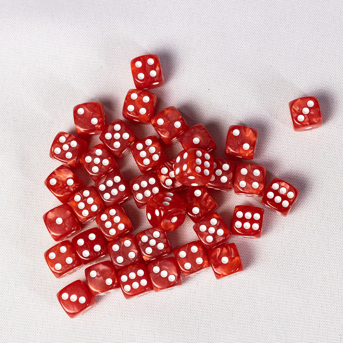GEM Dice - 36 d6 de 12mm - Perolado - Vermelho - Imagem 2
